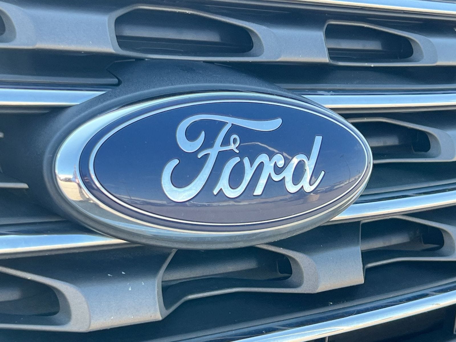 Thumbnail: 2017 Ford Explorer - 13