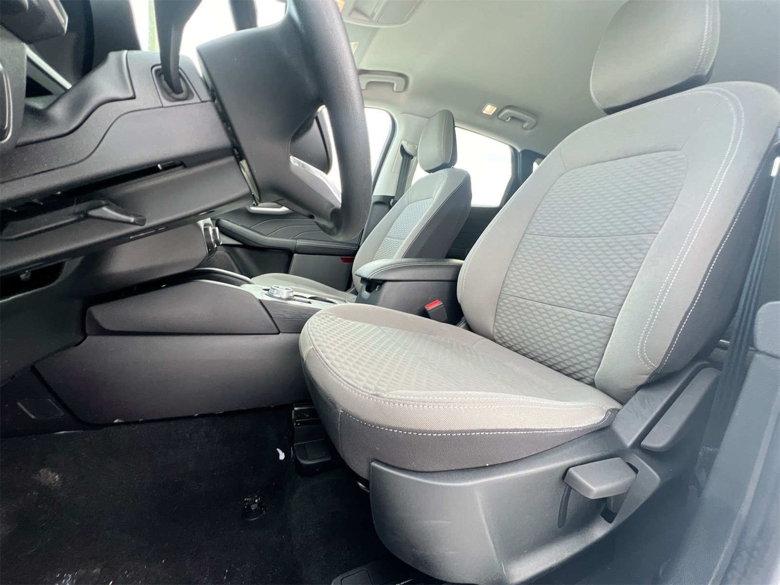 Thumbnail: 2022 Ford Escape - 16