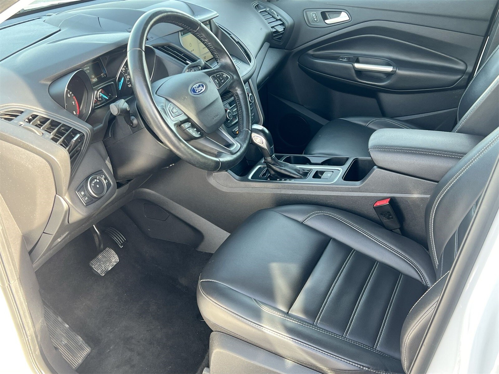 Thumbnail: 2019 Ford Escape - 10