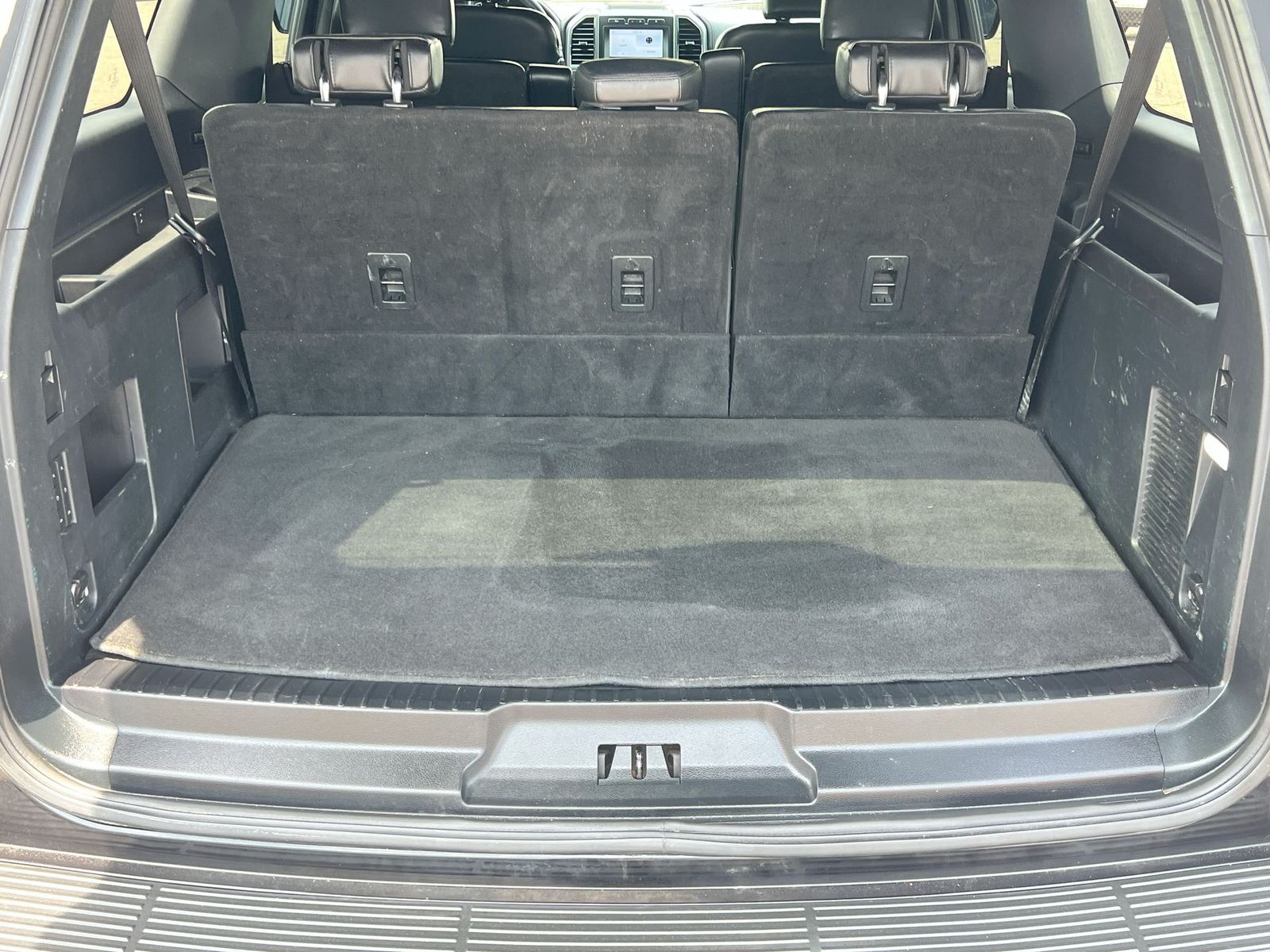 Thumbnail: 2021 Ford Expedition MAX - 33