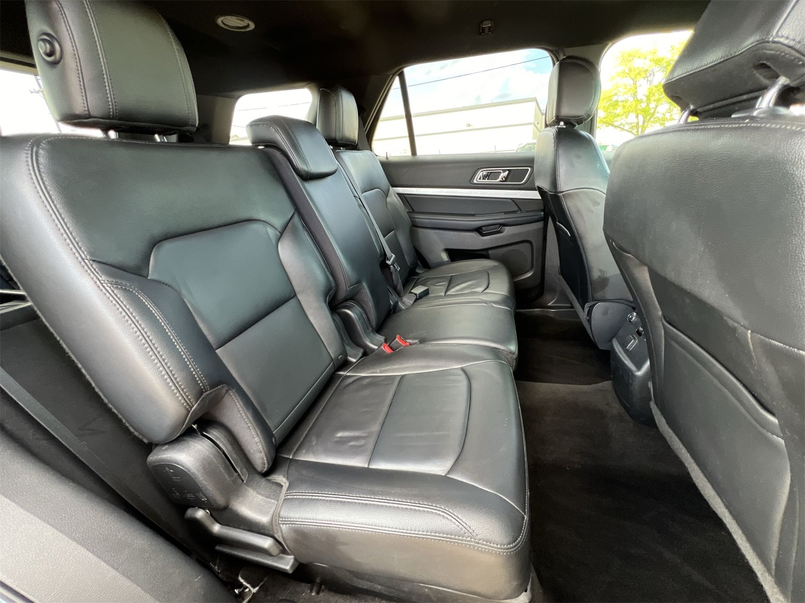 Thumbnail: 2016 Ford Explorer - 20