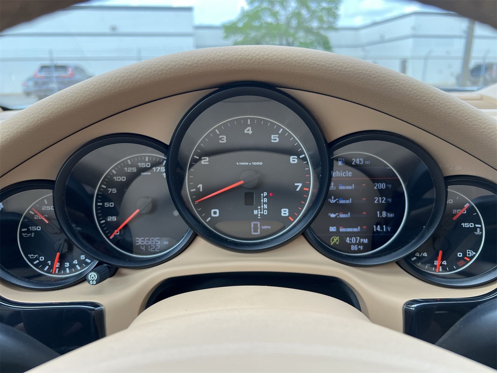 Thumbnail: 2013 Porsche Panamera - 33