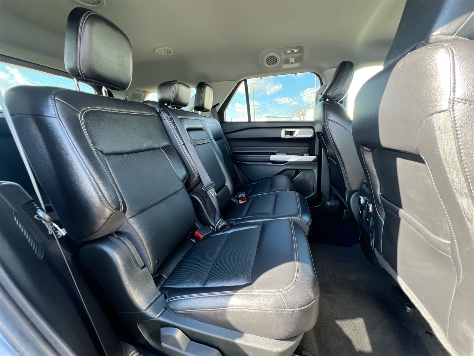 Thumbnail: 2023 Ford Explorer - 21