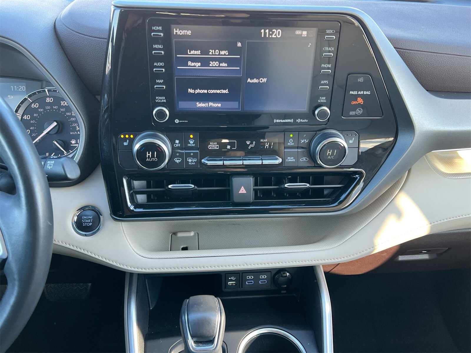 Thumbnail: 2022 Toyota Highlander - 28