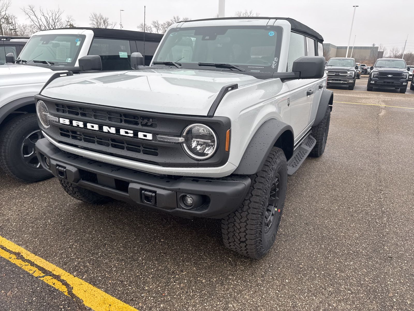 Thumbnail: 2026 Ford Bronco - 3