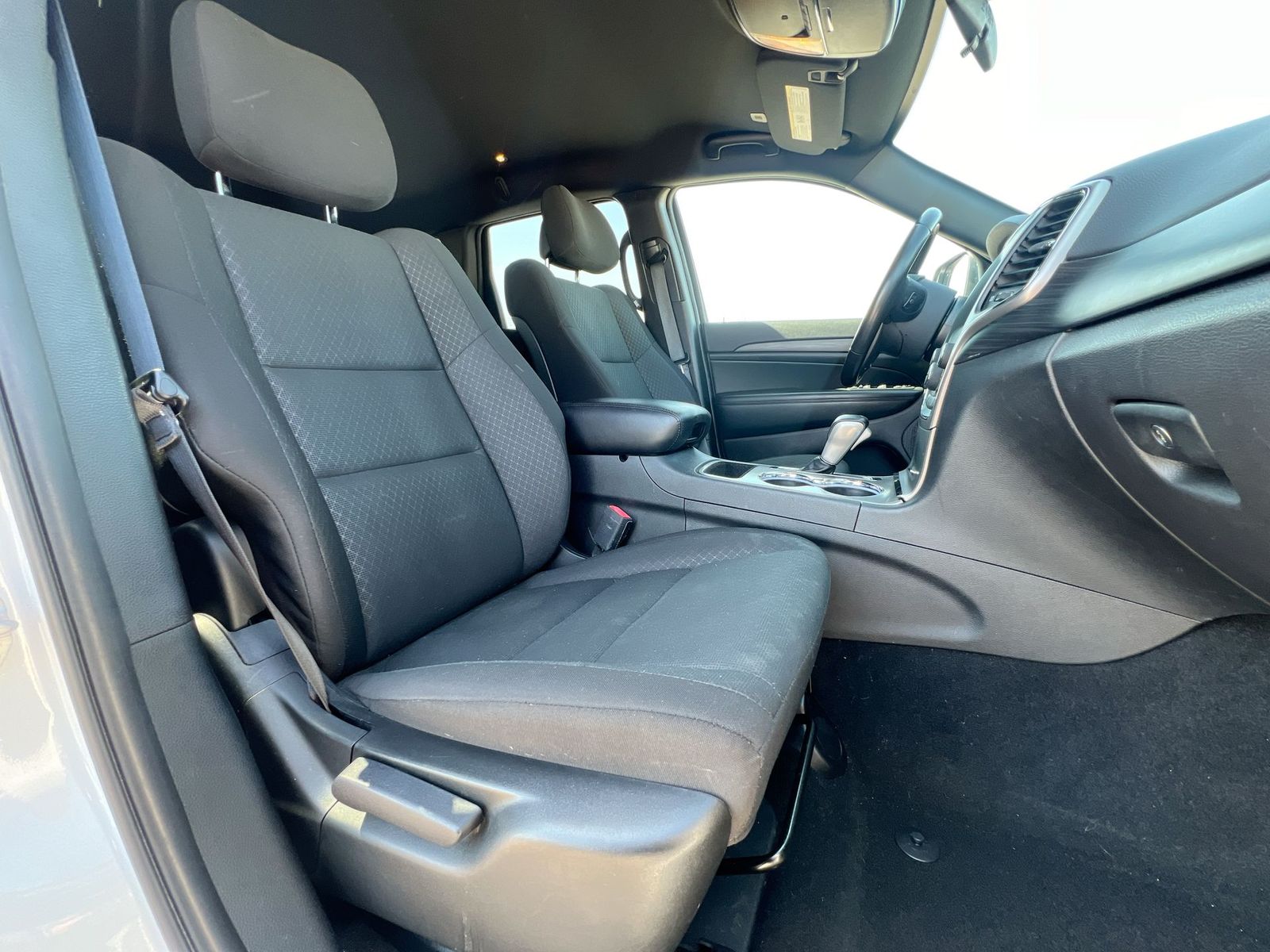 Thumbnail: 2021 Jeep Grand Cherokee - 21