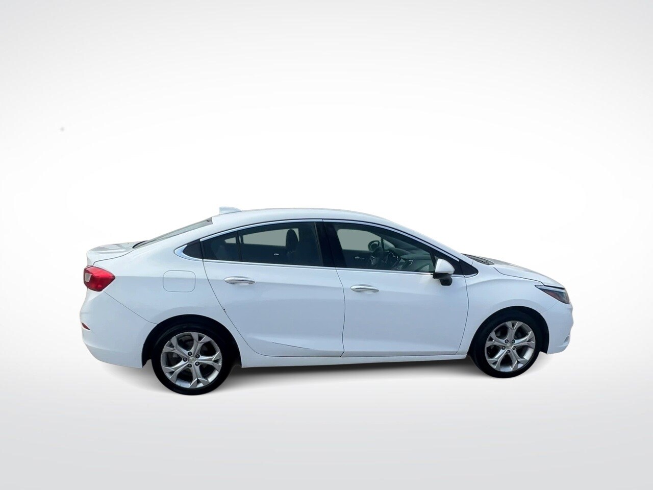 Thumbnail: 2019 Chevrolet Cruze - 9