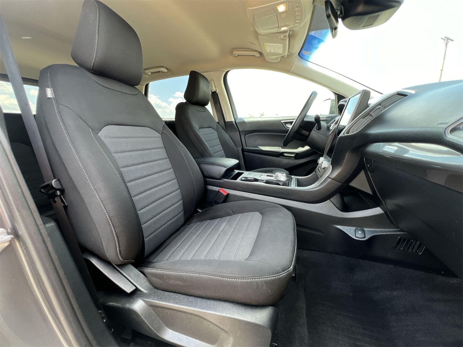 Thumbnail: 2021 Ford Edge - 22