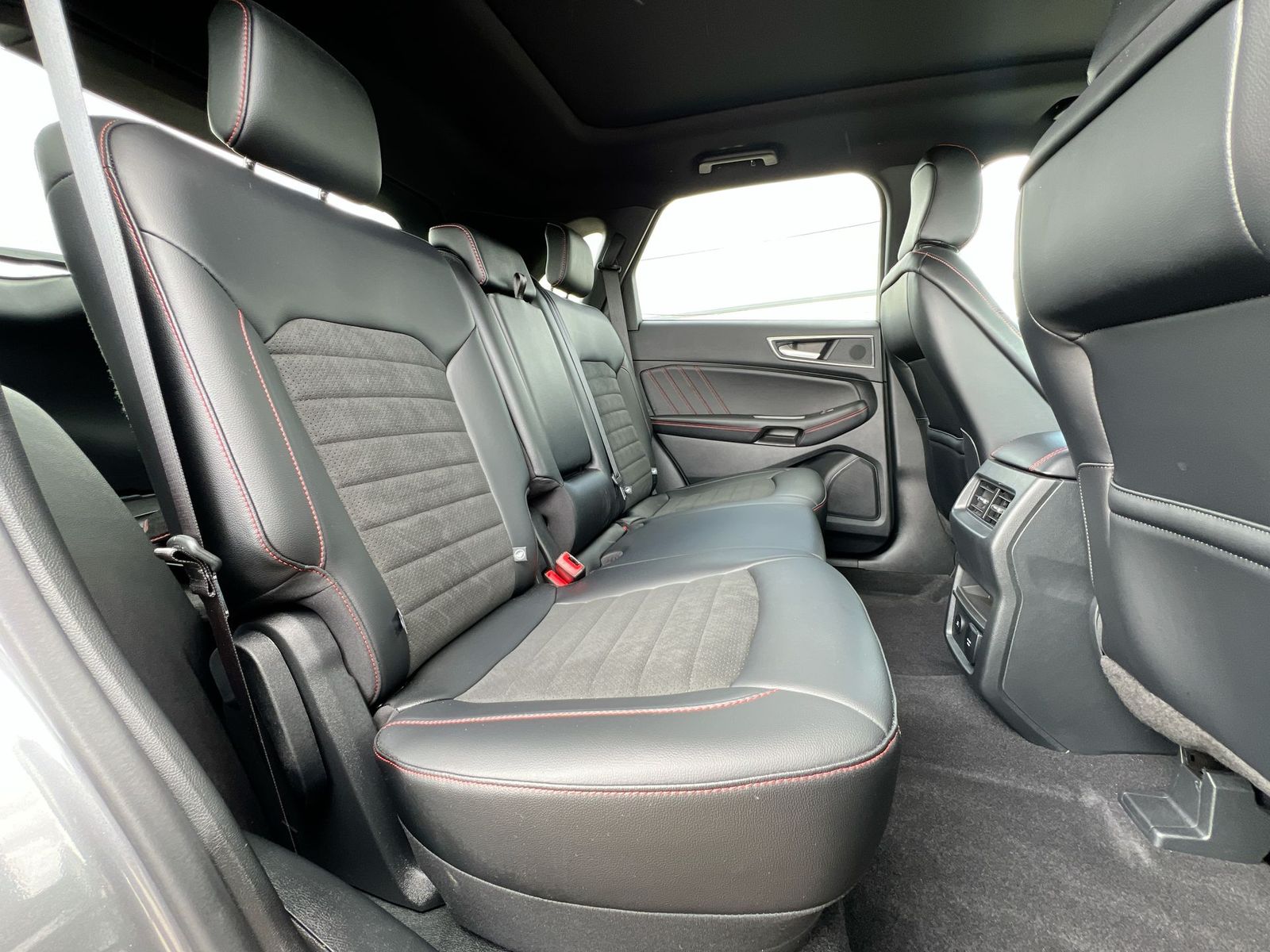 Thumbnail: 2024 Ford Edge - 20