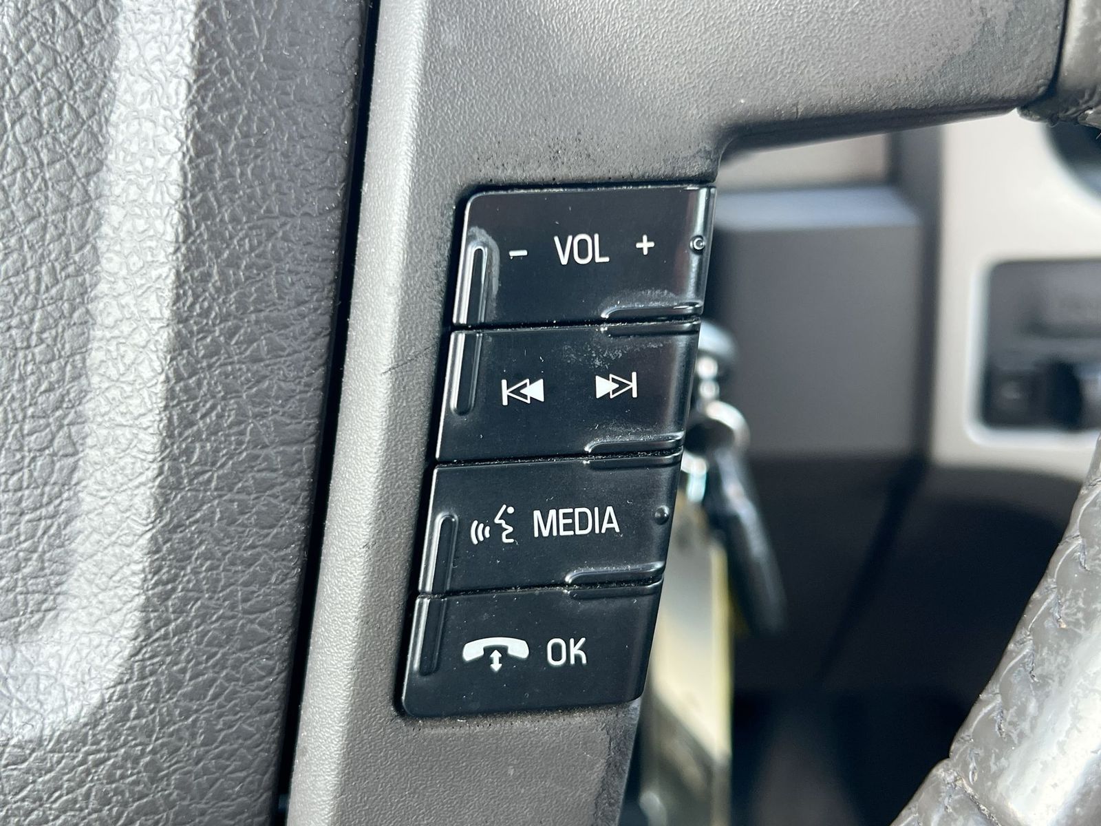 Thumbnail: 2010 Ford F-150 - 24