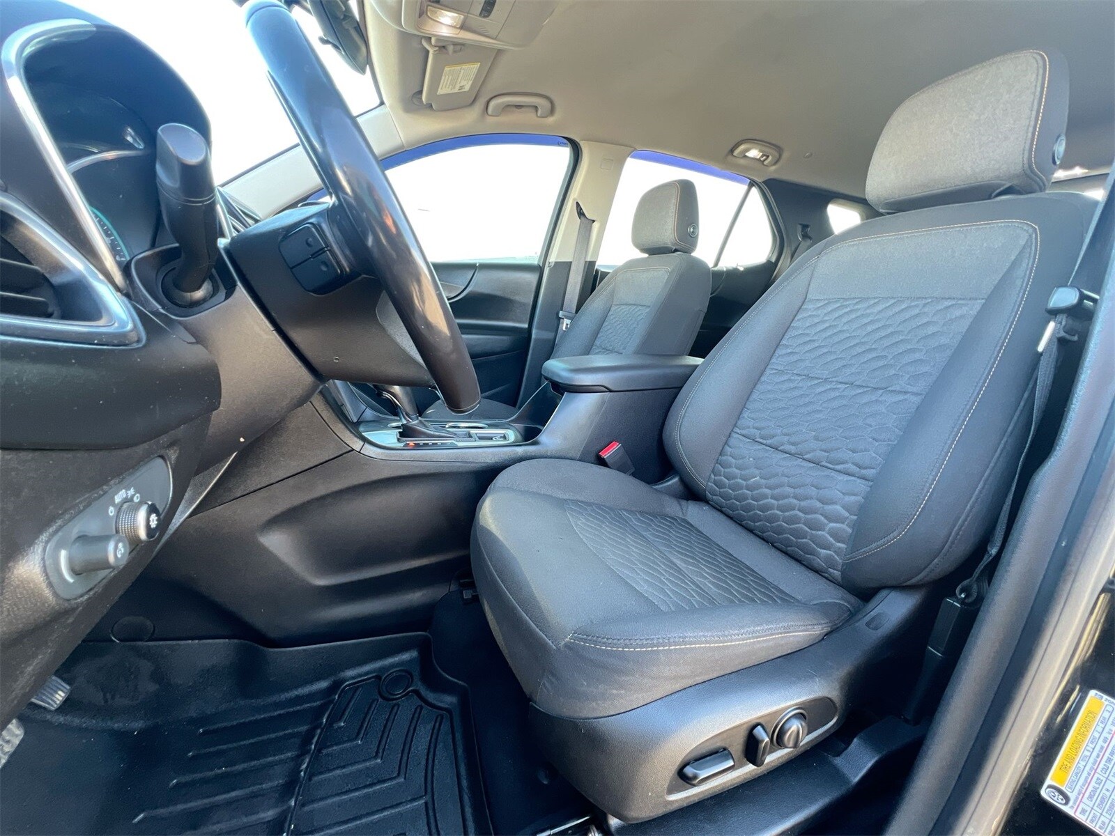 Thumbnail: 2019 Chevrolet Equinox - 17