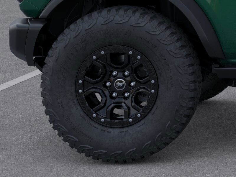 Thumbnail: 2025 Ford Bronco - 21