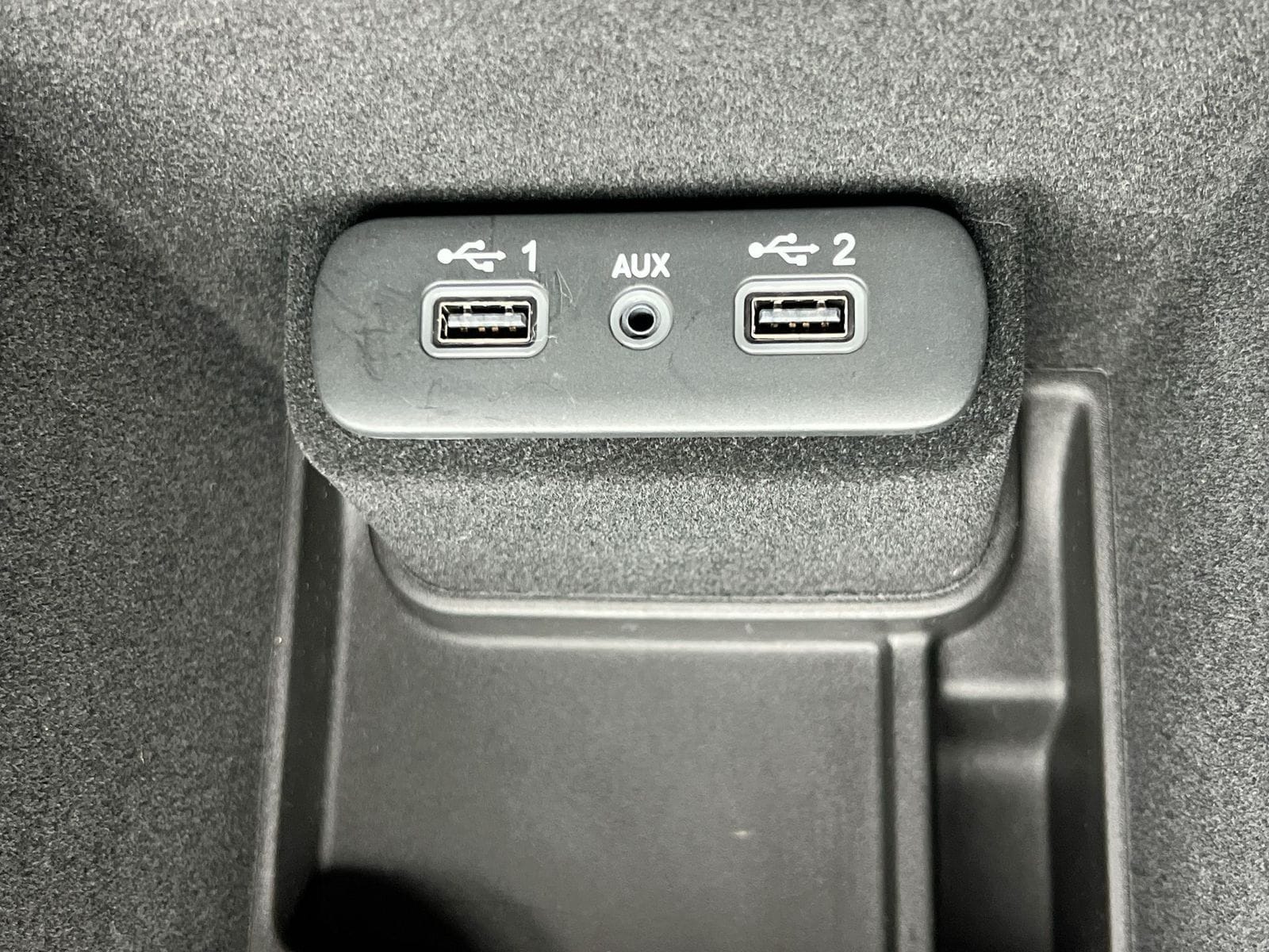 Thumbnail: 2020 Dodge Charger - 29