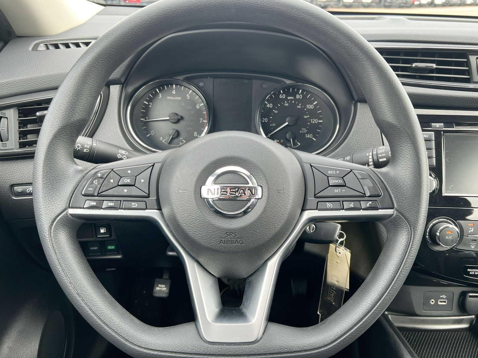 Thumbnail: 2018 Nissan Rogue - 22