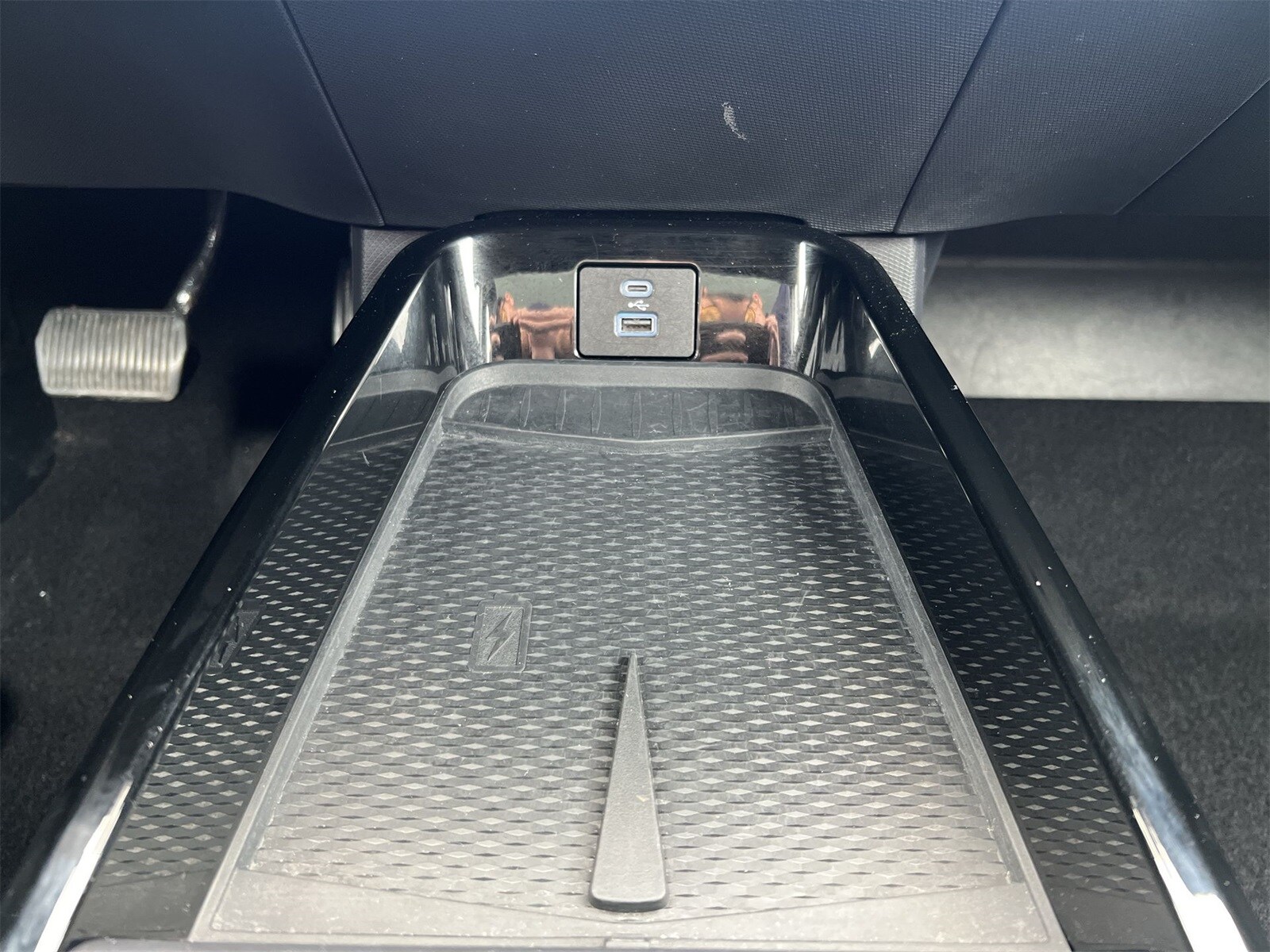 2022 Ford Mustang Mach-E Premium 33