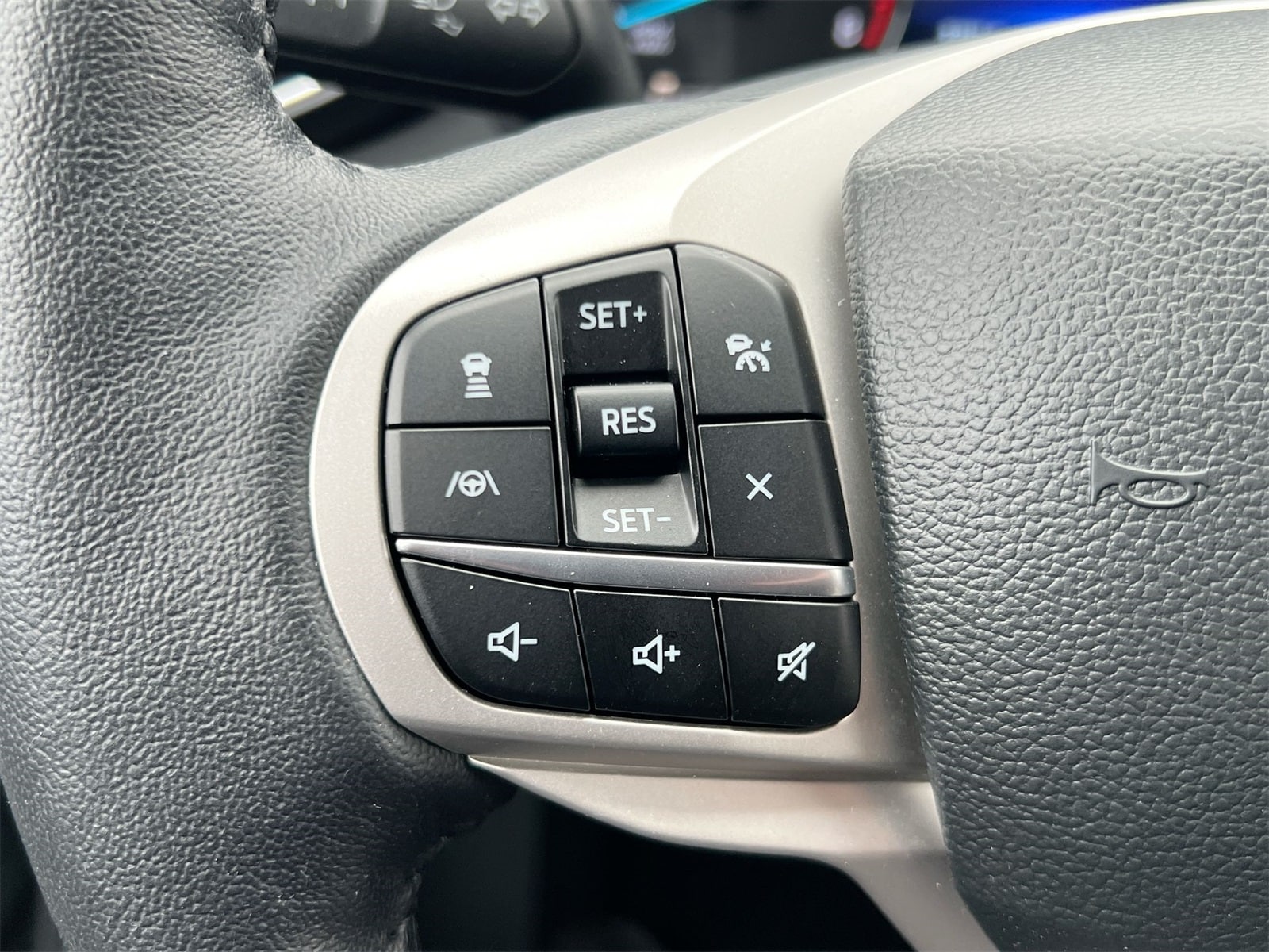 Thumbnail: 2023 Ford Explorer - 24