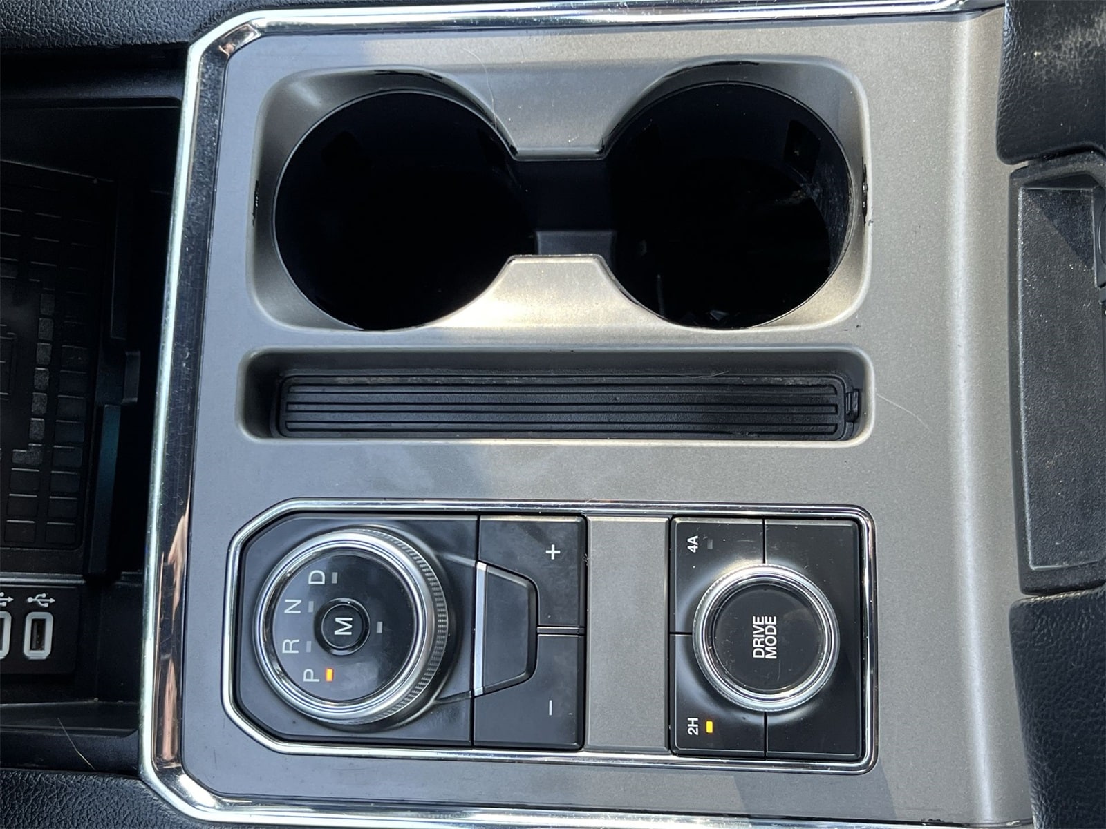 Thumbnail: 2019 Ford Expedition - 31