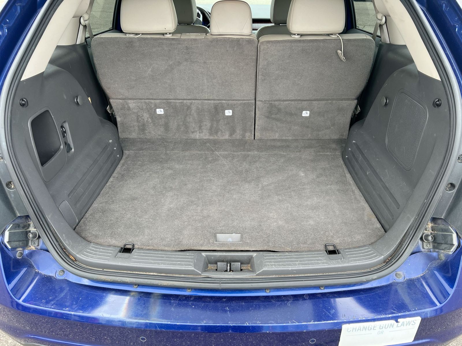 Thumbnail: 2013 Ford Edge - 32