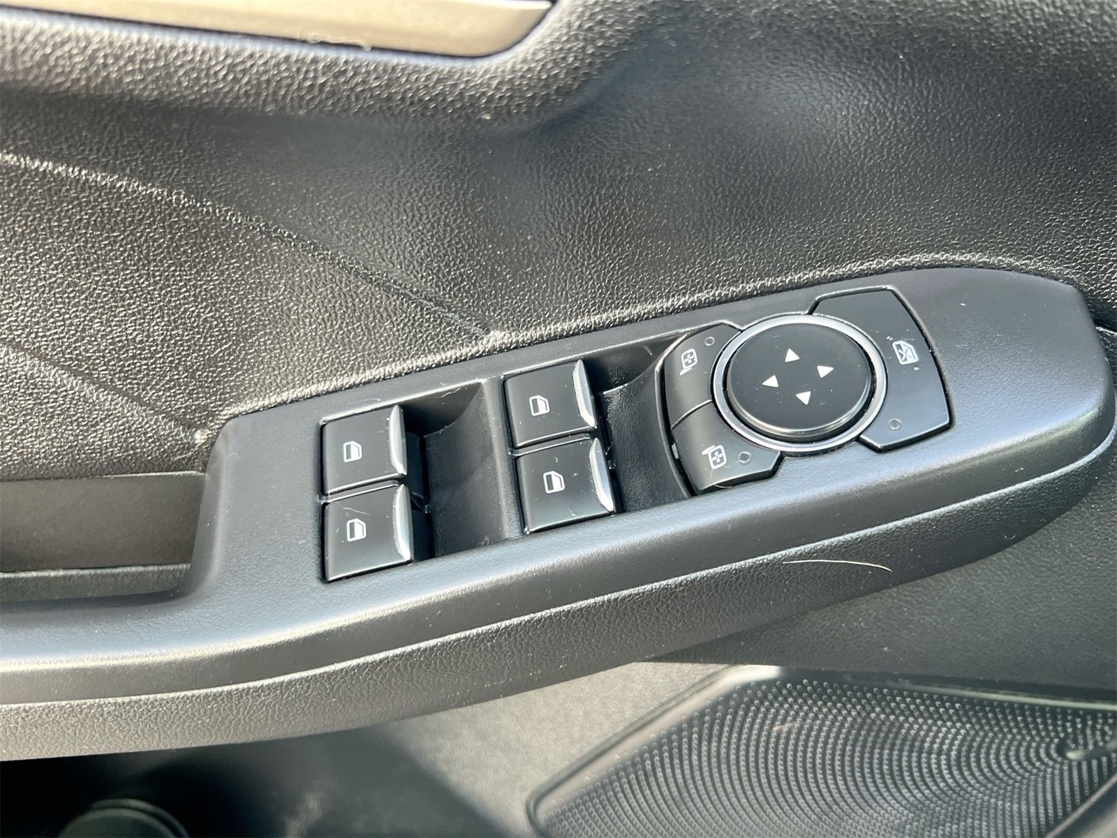 Thumbnail: 2021 Ford Escape - 18