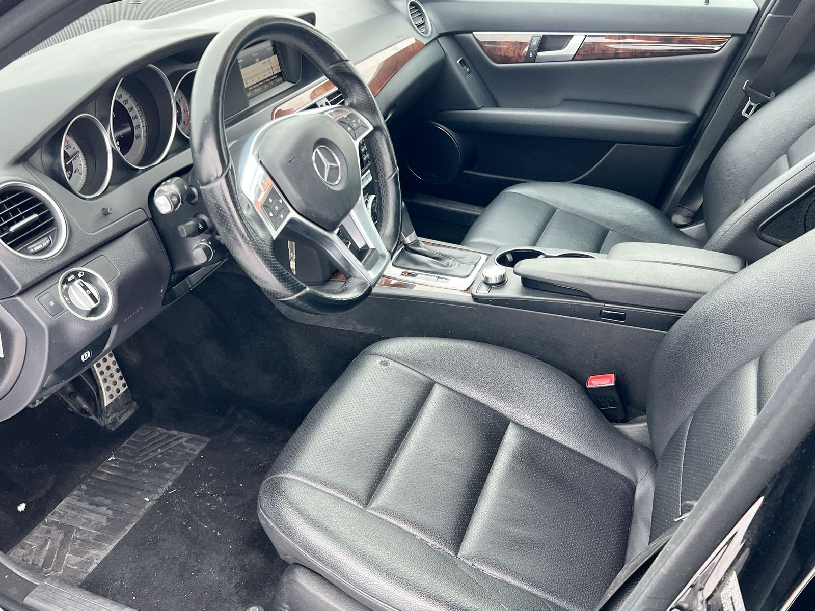 Thumbnail: 2013 Mercedes-Benz C-Class - 10