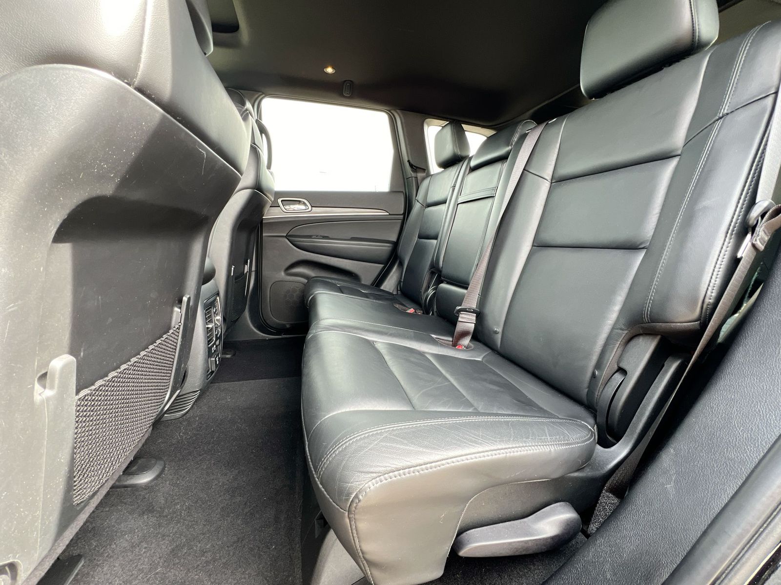 Thumbnail: 2020 Jeep Grand Cherokee - 19