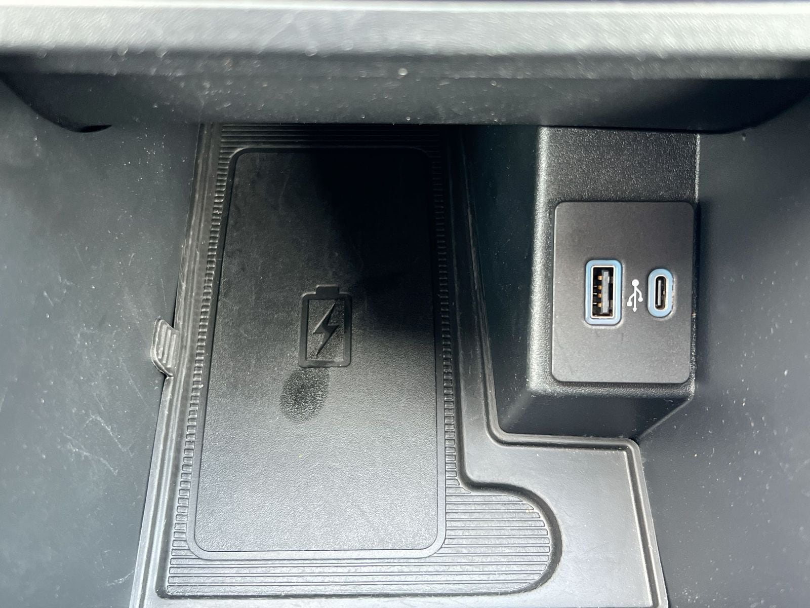 Thumbnail: 2024 Ford Edge - 29