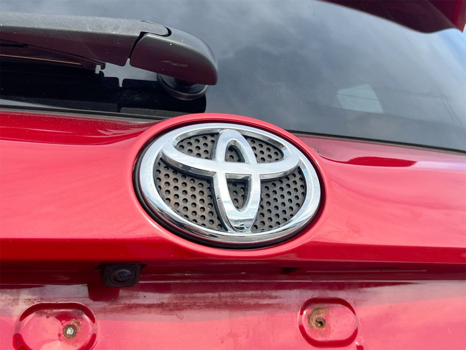 Thumbnail: 2017 Toyota RAV4 - 12