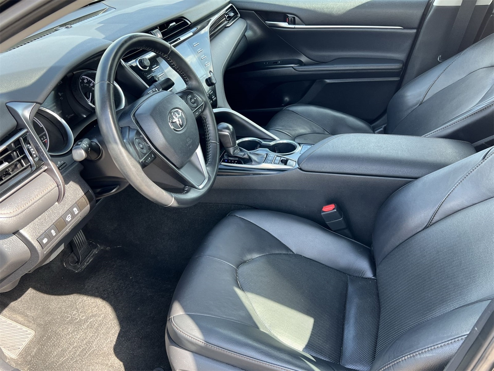 Thumbnail: 2020 Toyota Camry - 10