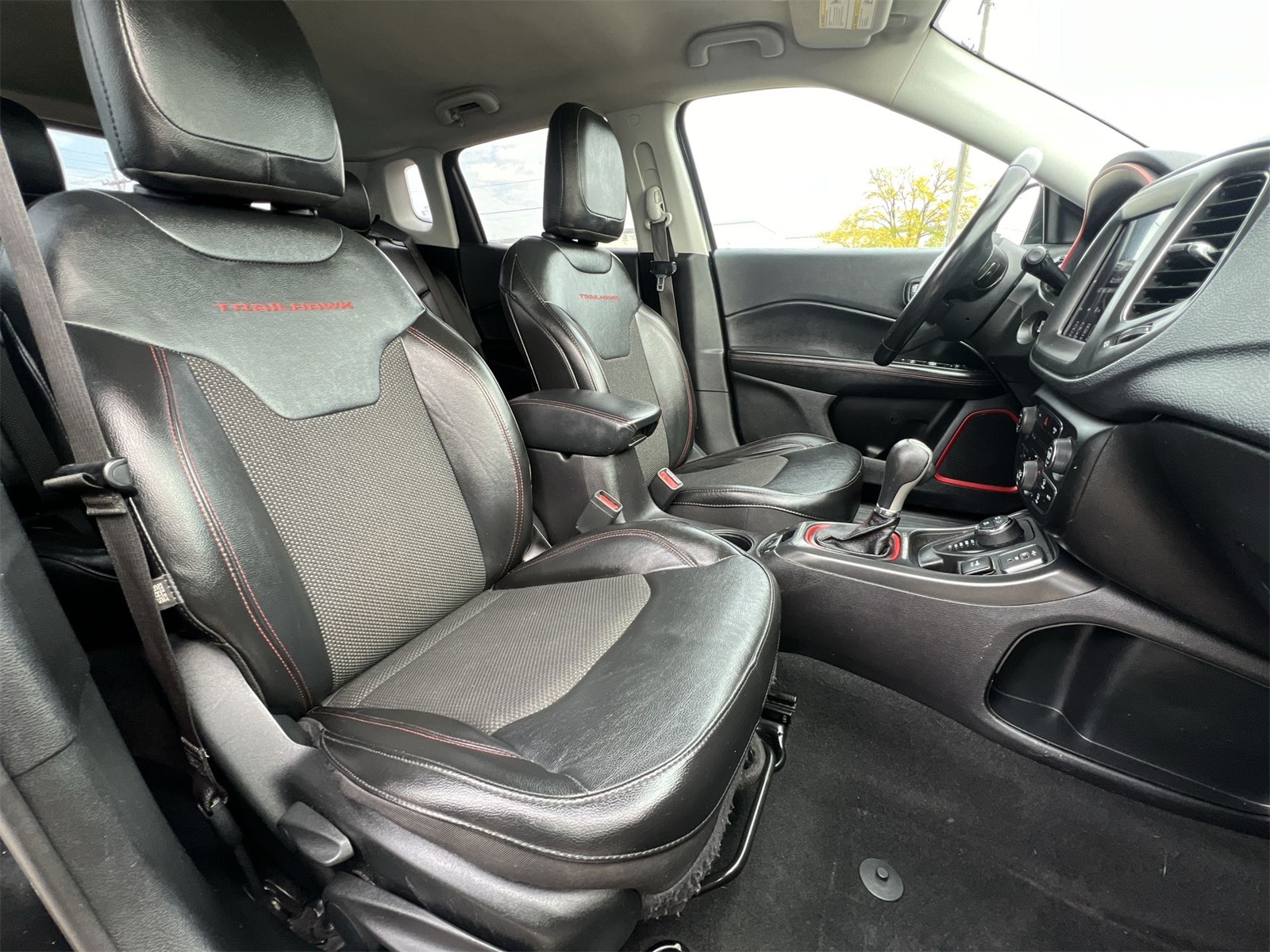 Thumbnail: 2020 Jeep Compass - 22