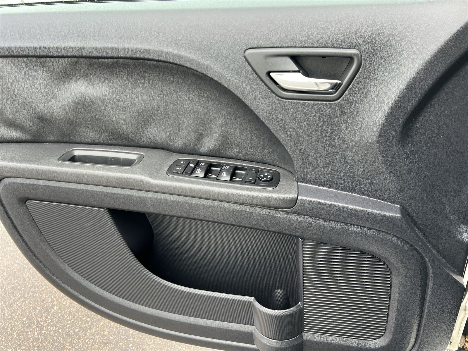 Thumbnail: 2010 Dodge Journey - 28