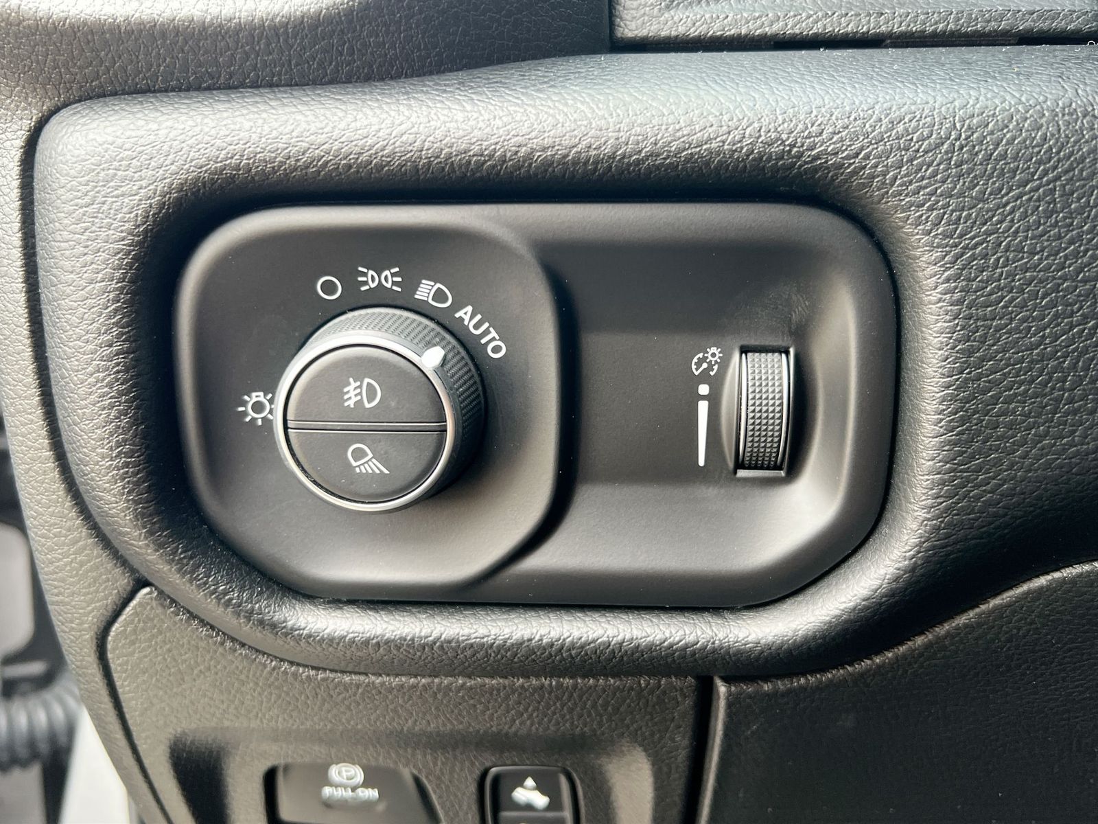 Thumbnail: 2020 RAM 1500 - 17