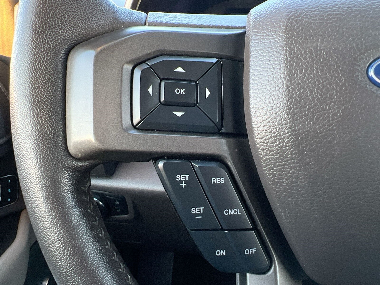 Thumbnail: 2020 Ford Expedition - 23