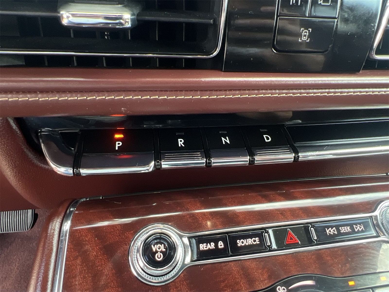 2020 Lincoln Aviator Black Label 35