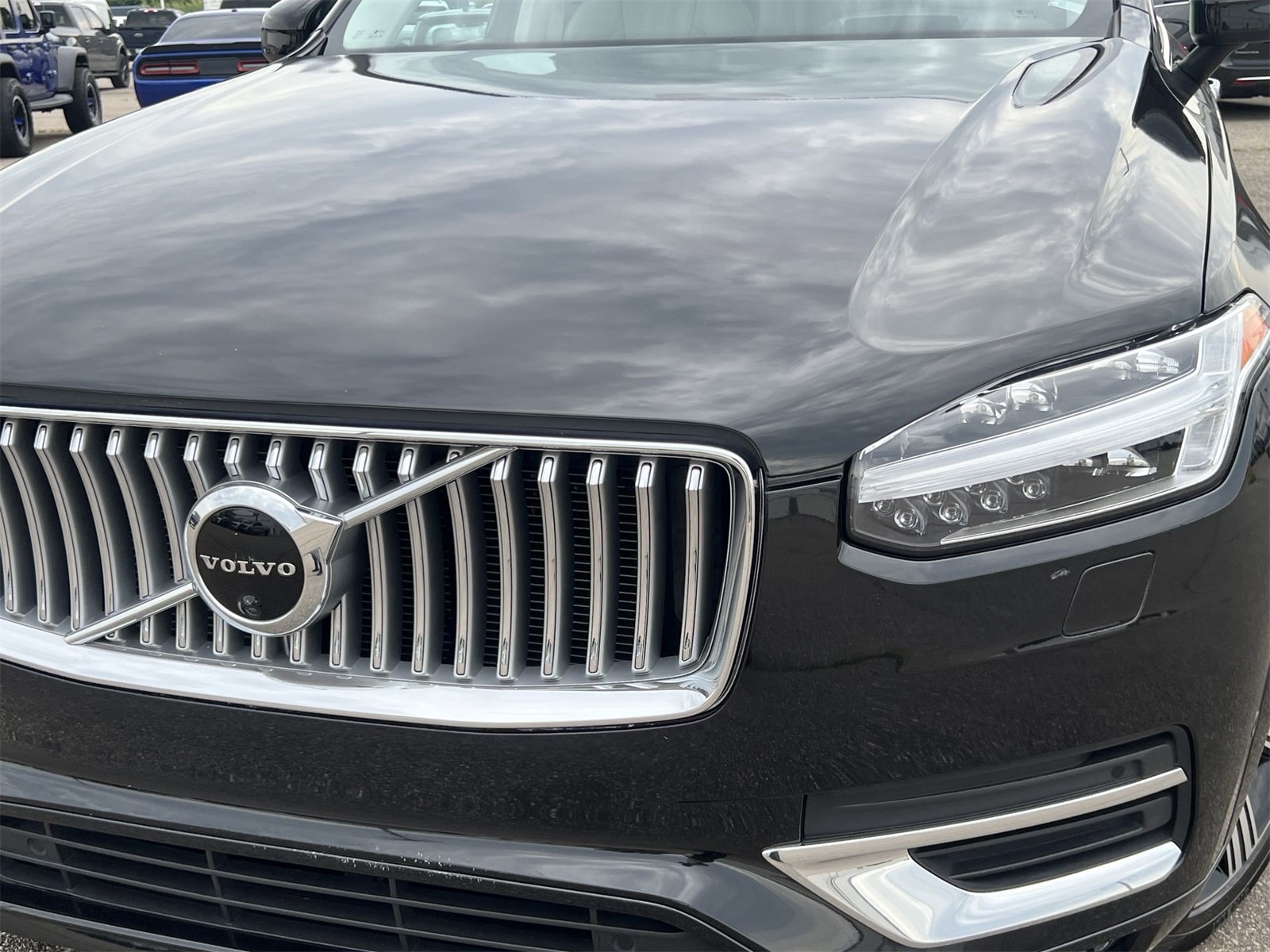 Thumbnail: 2022 Volvo XC90 - 11