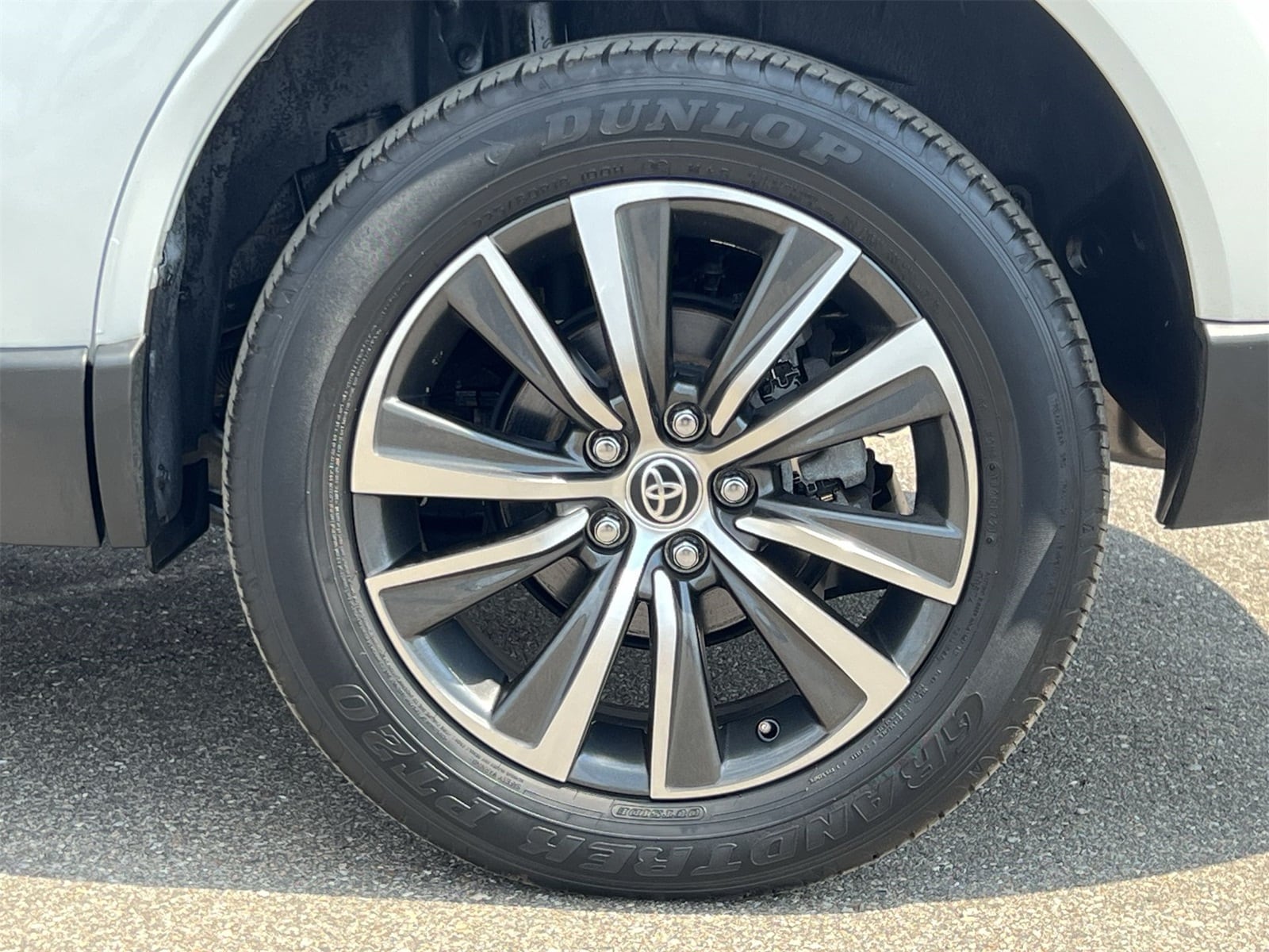 Thumbnail: 2021 Toyota Venza - 14