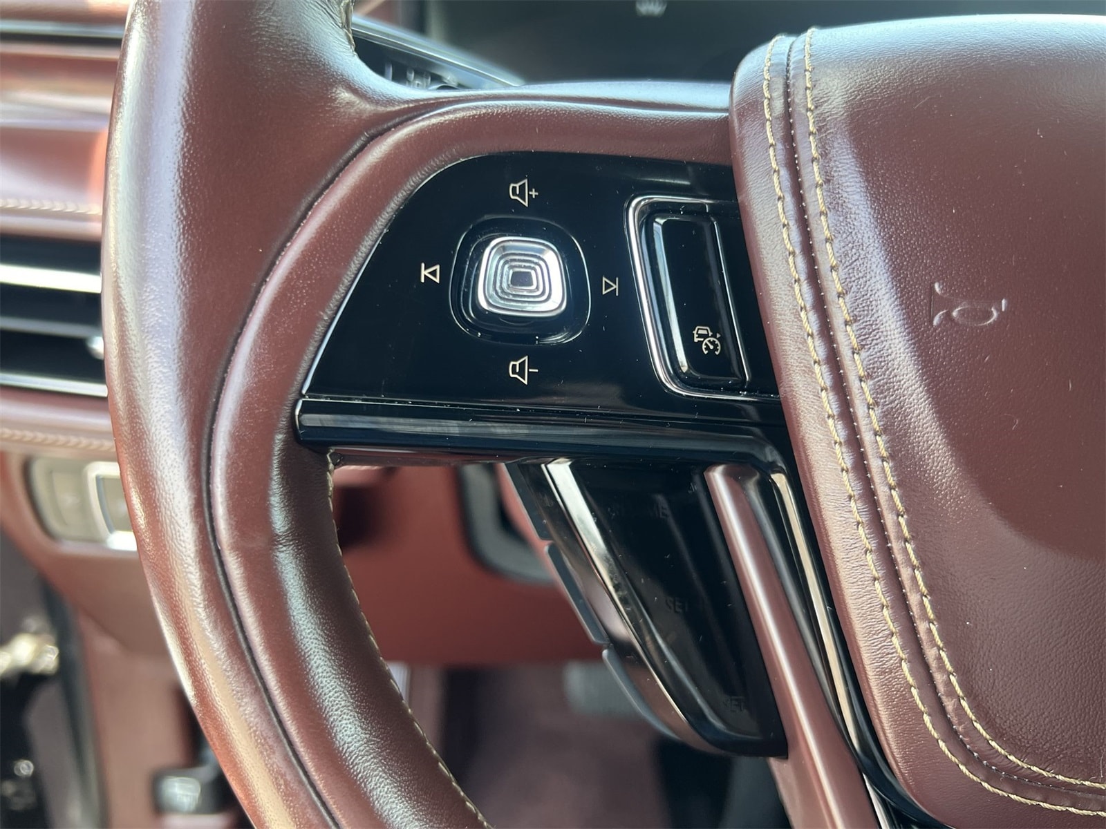 2020 Lincoln Aviator Black Label 26