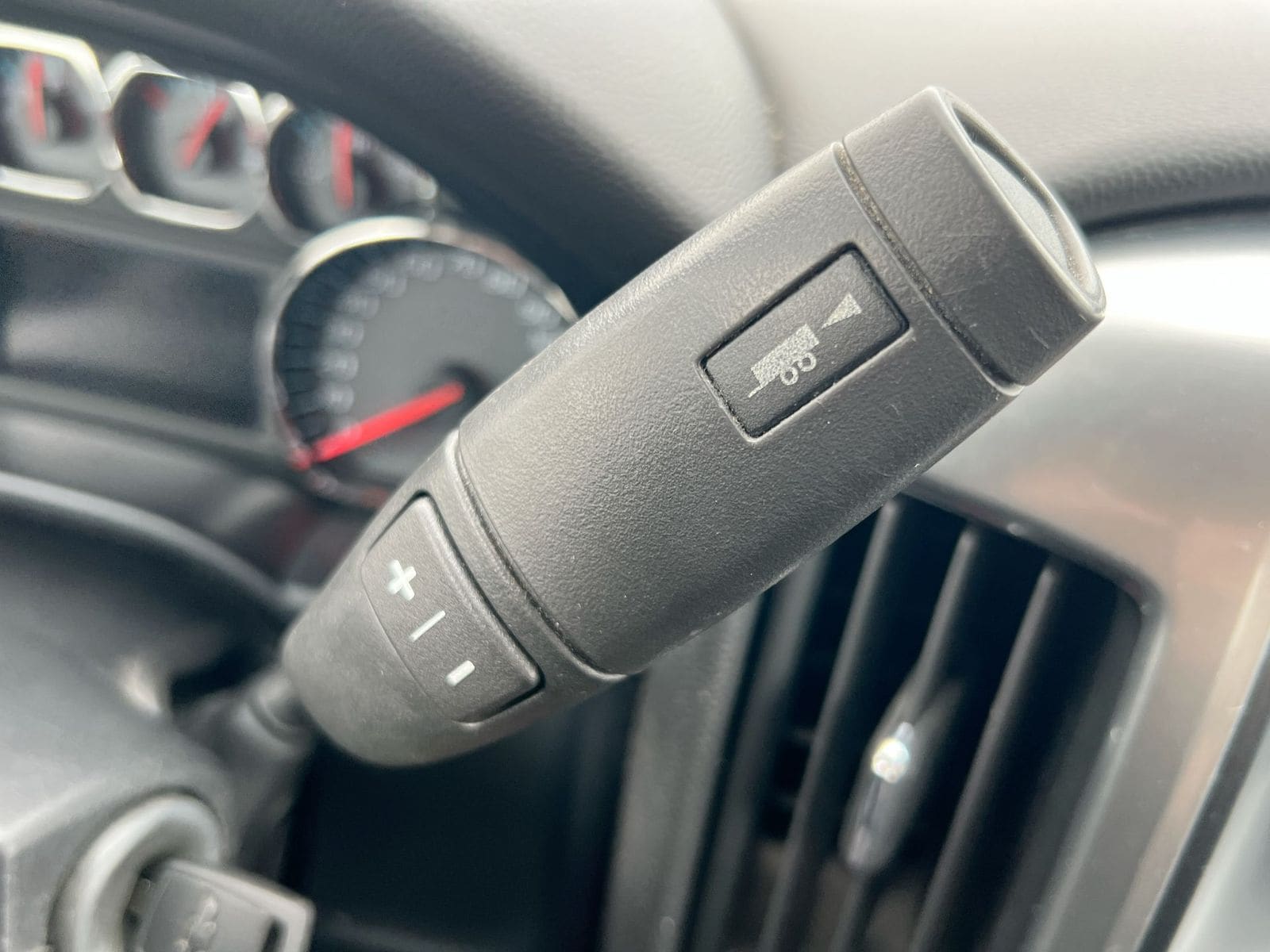 Thumbnail: 2014 Chevrolet Silverado 1500 - 29