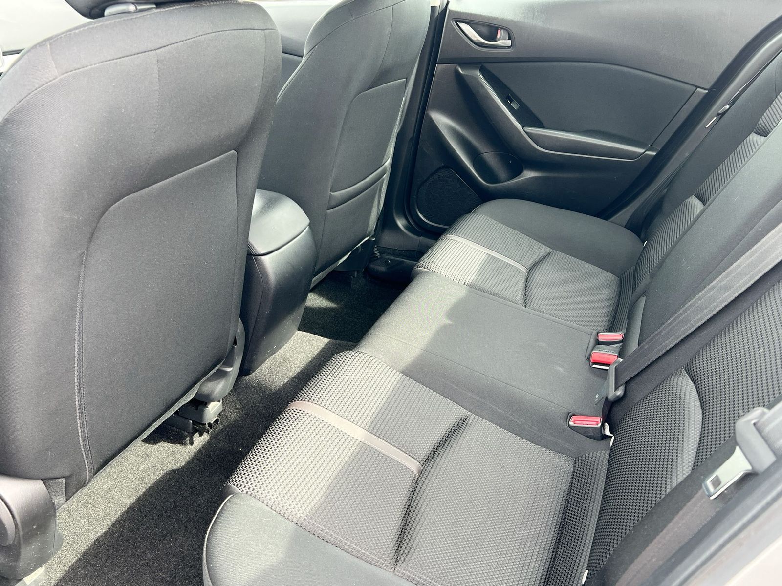 Thumbnail: 2017 Mazda Mazda3 - 18