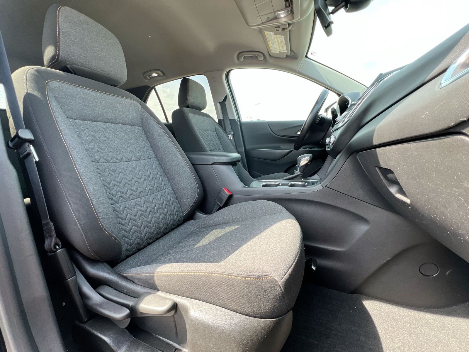 Thumbnail: 2022 Chevrolet Equinox - 21