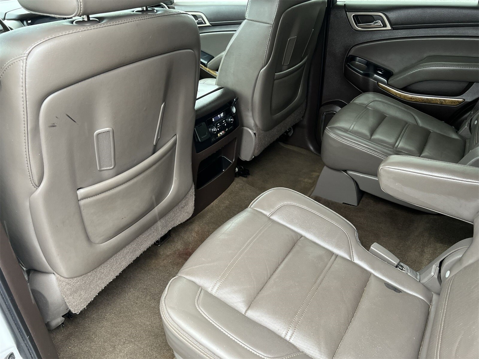 Thumbnail: 2016 GMC Yukon - 19