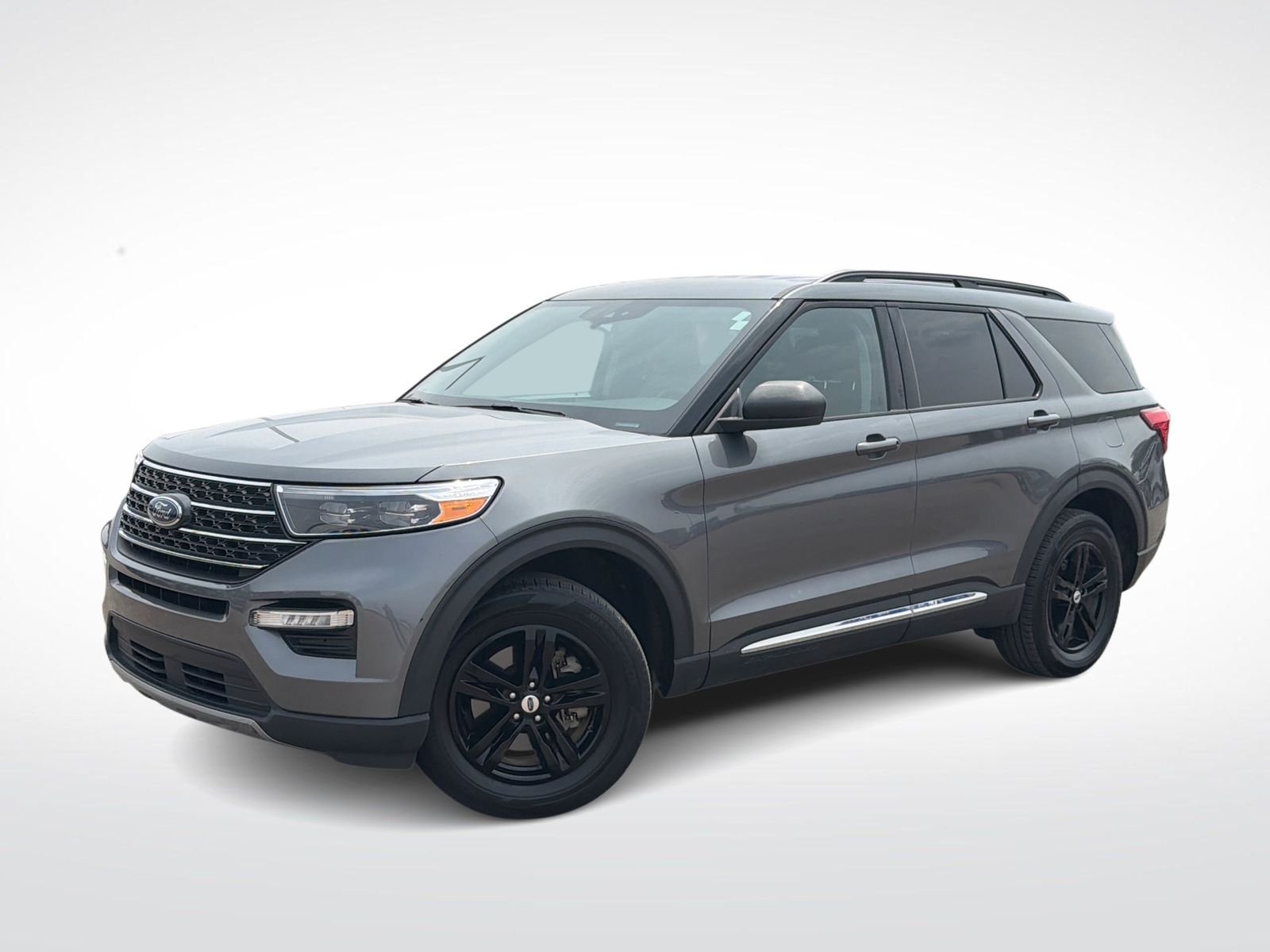 Used 2024 Ford Explorer XLT SUV in Troy, MI