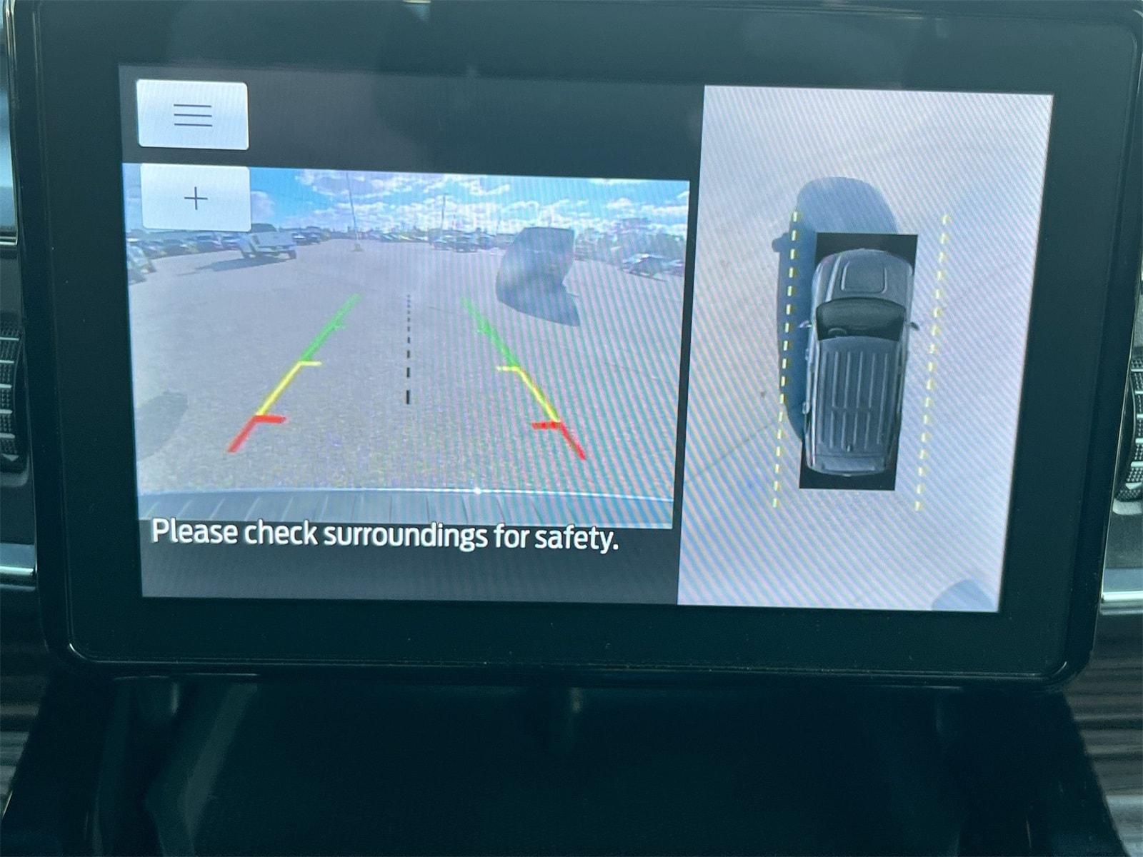 Thumbnail: 2023 Ford Explorer - 29