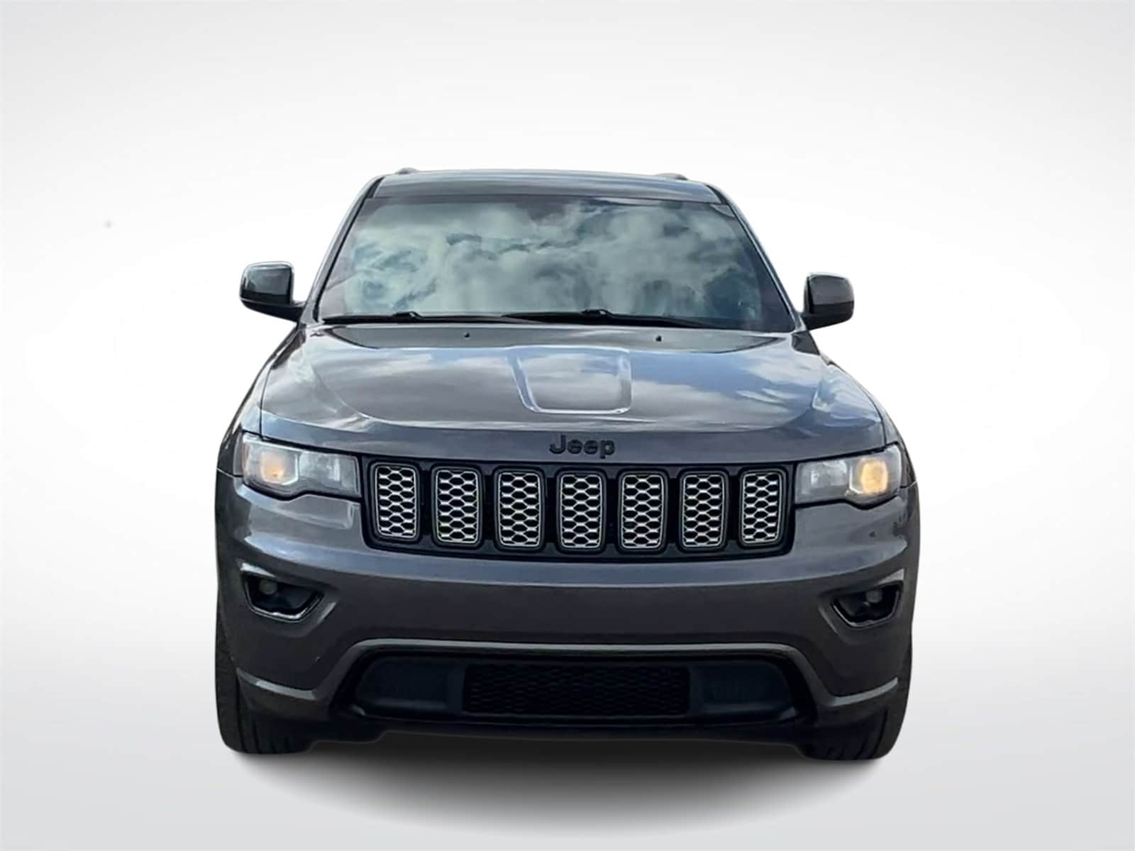 Thumbnail: 2017 Jeep Grand Cherokee - 3