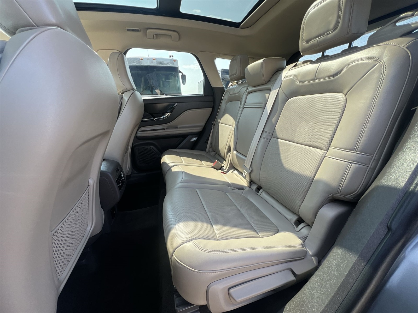 Thumbnail: 2022 Lincoln Corsair - 20