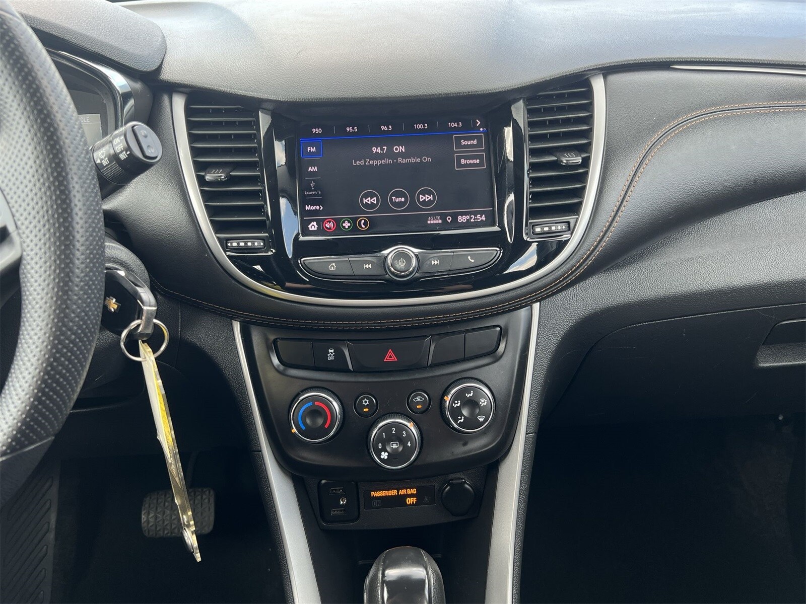 Thumbnail: 2020 Chevrolet Trax - 27