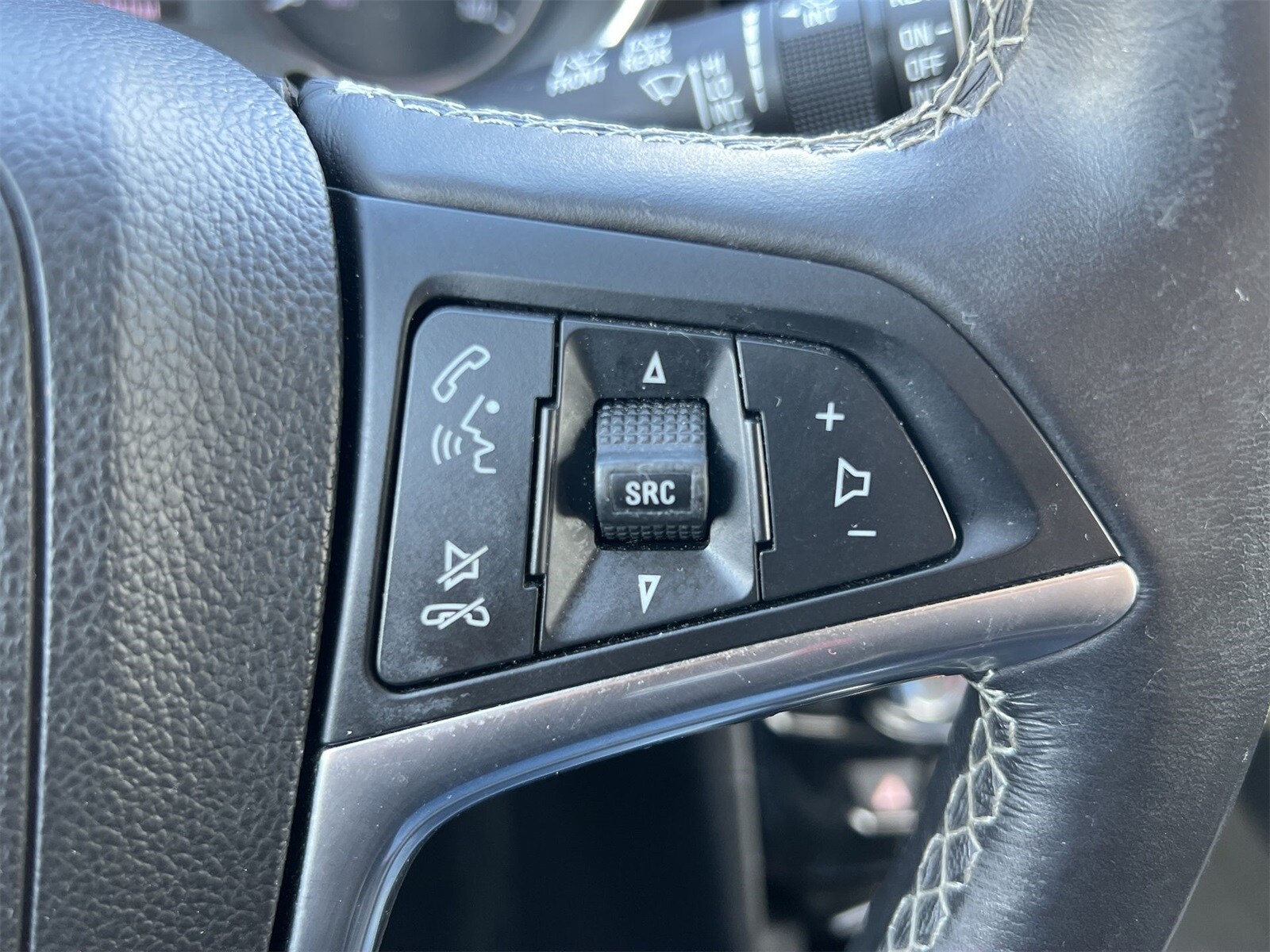 Thumbnail: 2019 Buick Encore - 24