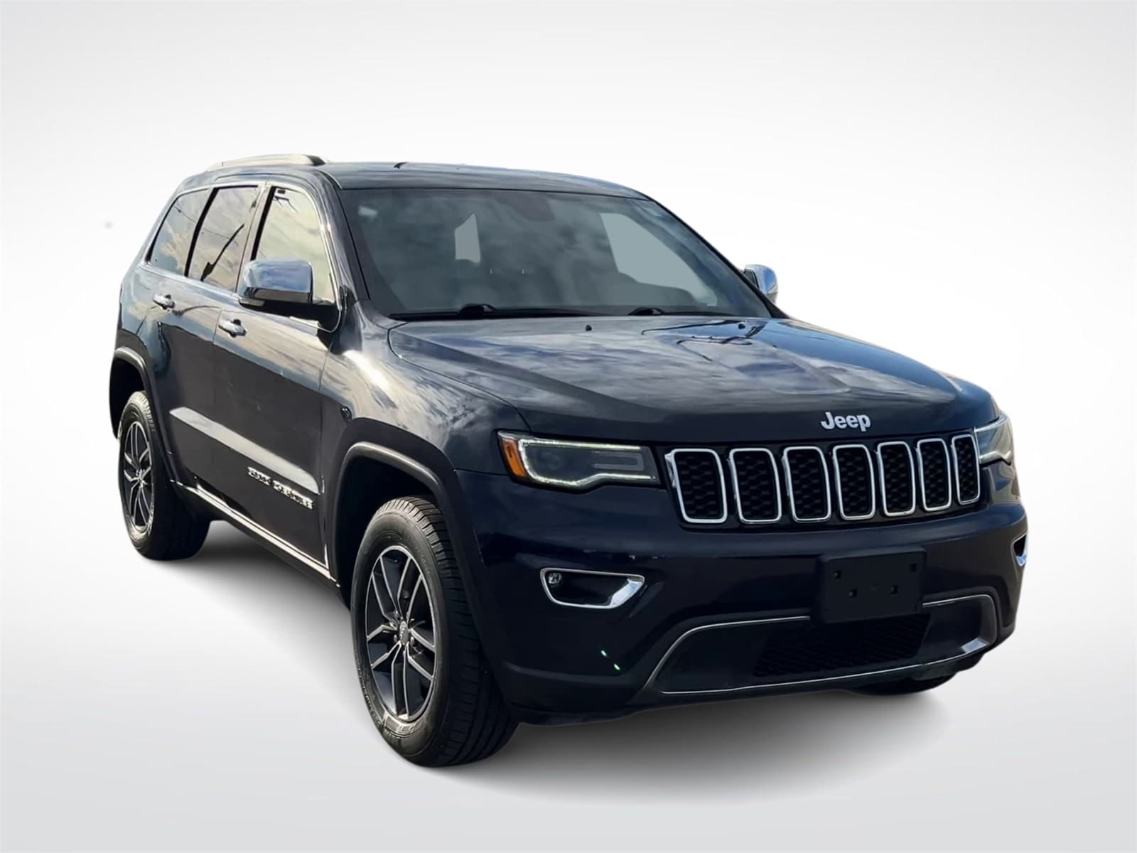 Thumbnail: 2017 Jeep Grand Cherokee - 3