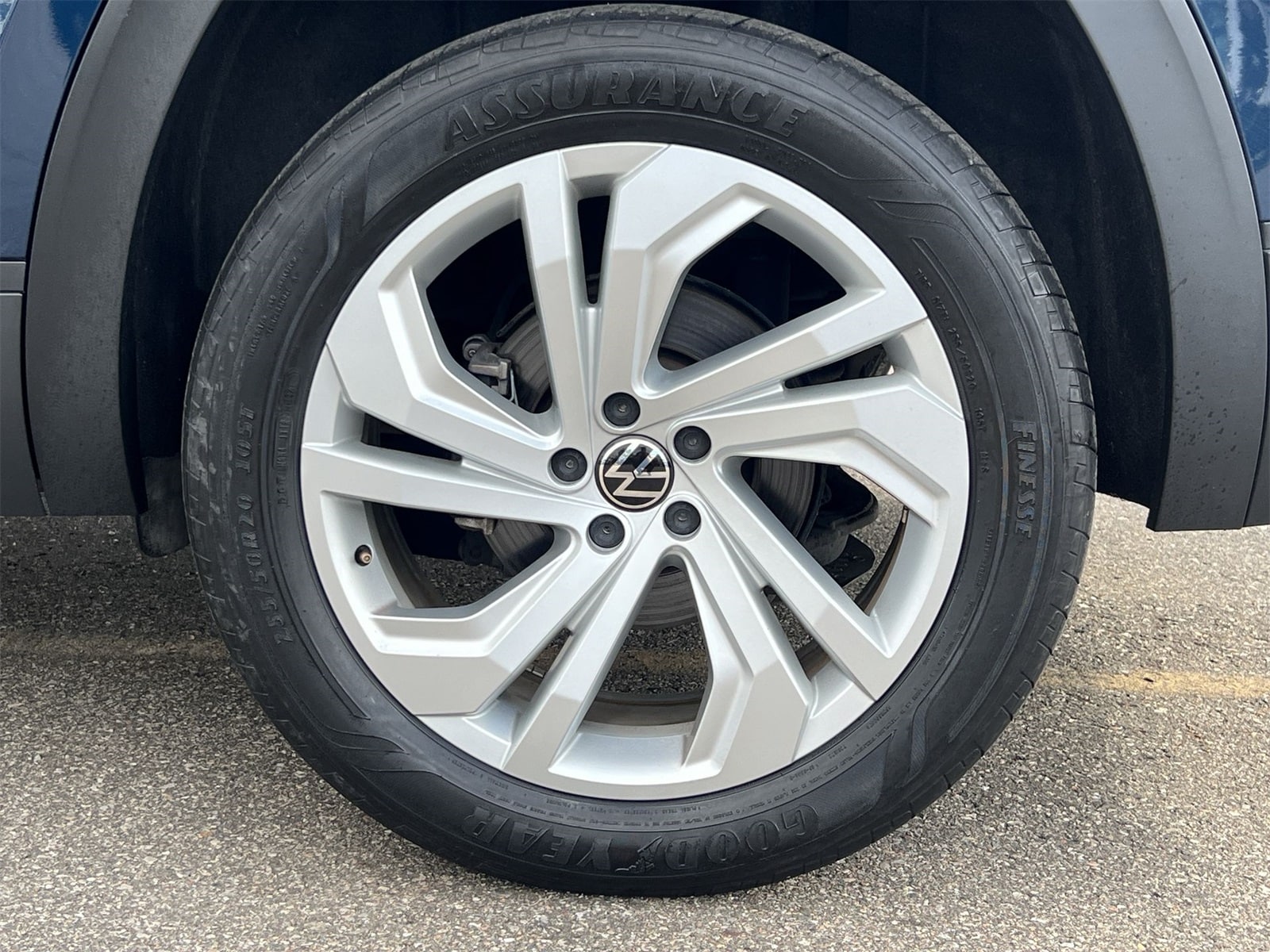 Thumbnail: 2021 Volkswagen Atlas - 14