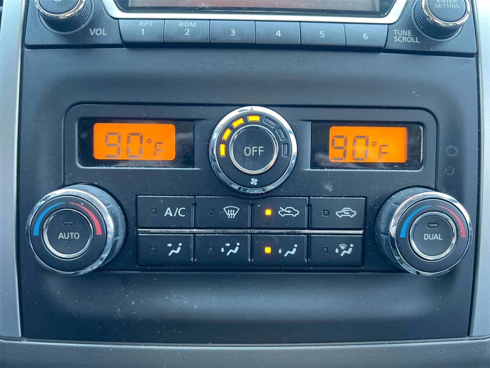 Thumbnail: 2018 Nissan Frontier - 28