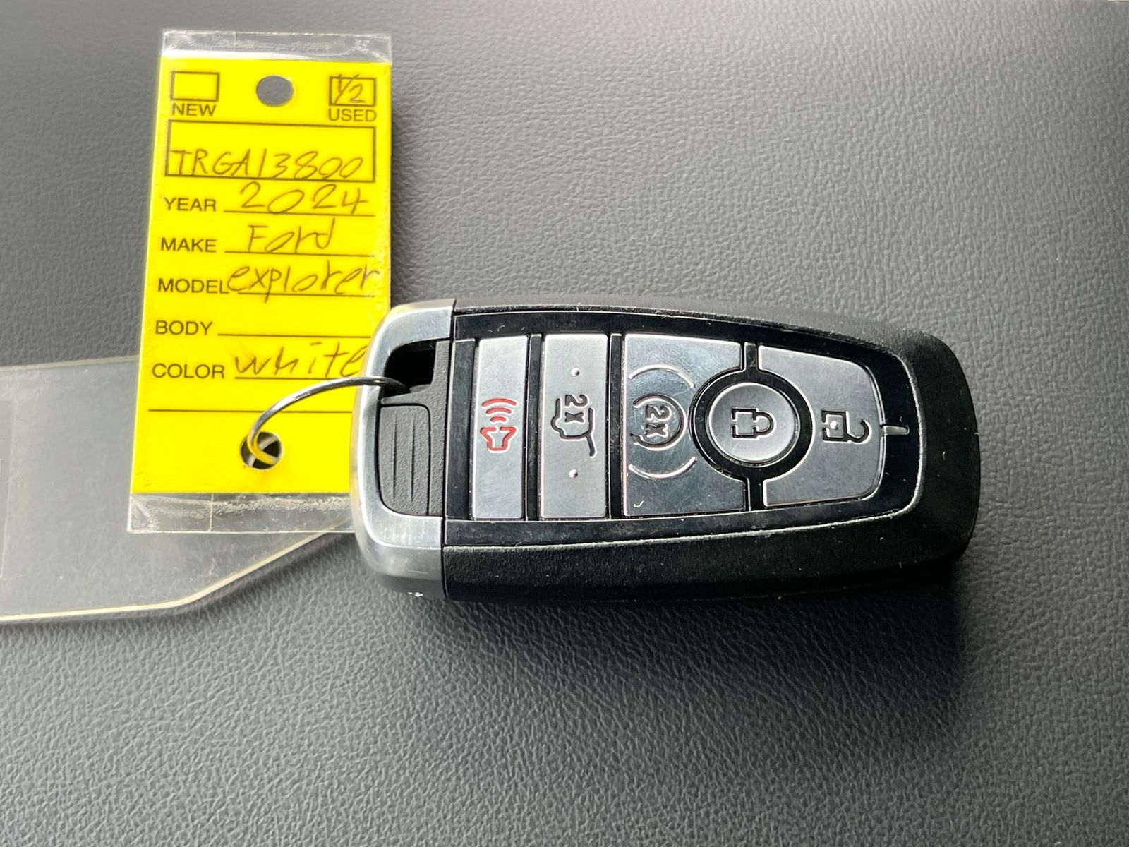 Thumbnail: 2024 Ford Explorer - 34